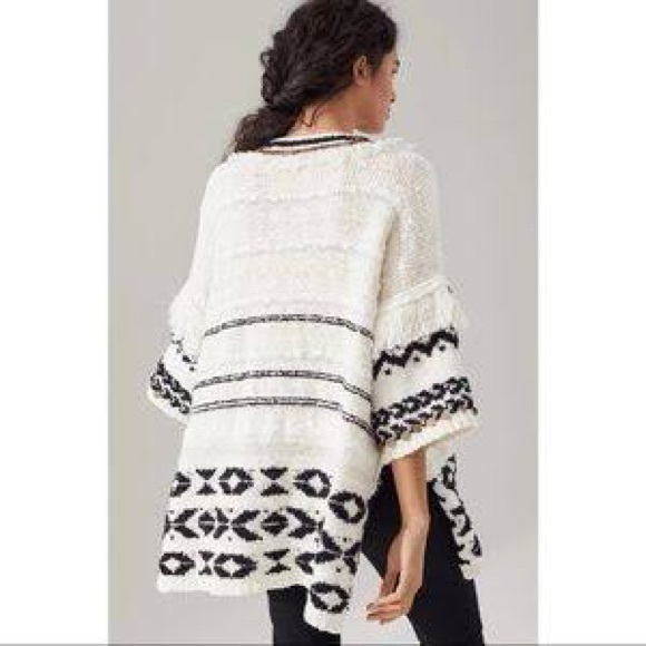 NEW Anthropologie Ivory Margot Fringe Bohemian Poncho Sweater - size XS/S - Picture 2 of 7